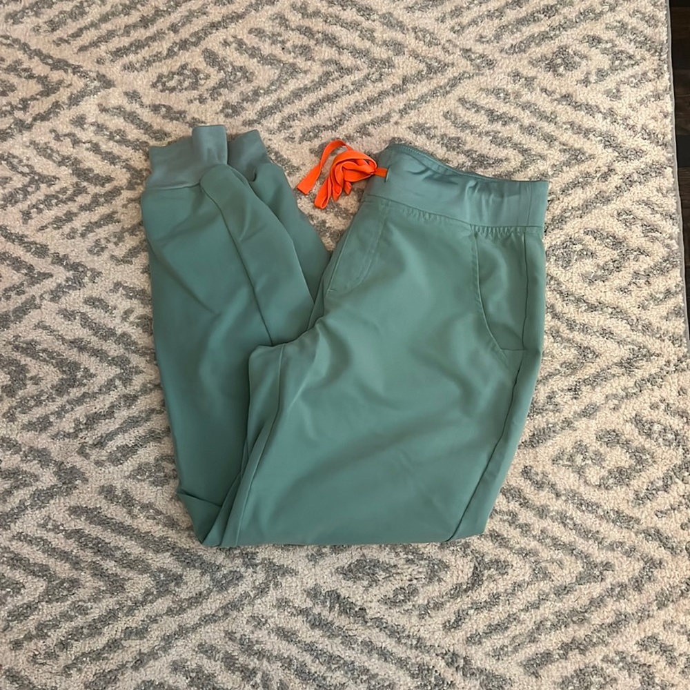 Figs  Zamora jogger small petite
